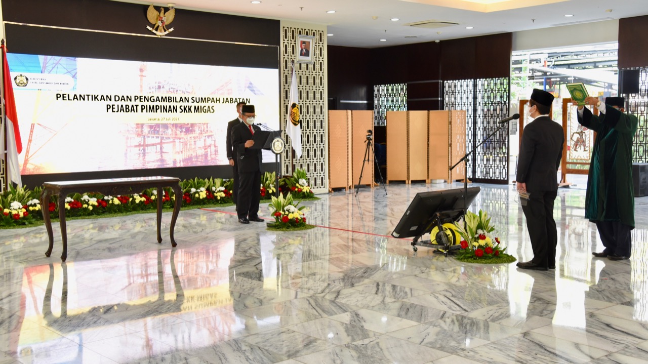 Lantik Deputi Perencanaan SKK Migas, Menteri Arifin: Kawal Alih Kelola Blok Rokan