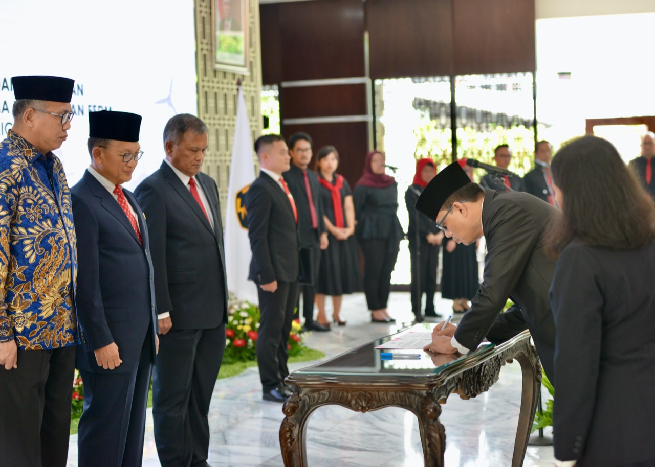 Lantik Kepala BPMA, Ini Pesan Menteri Arifin