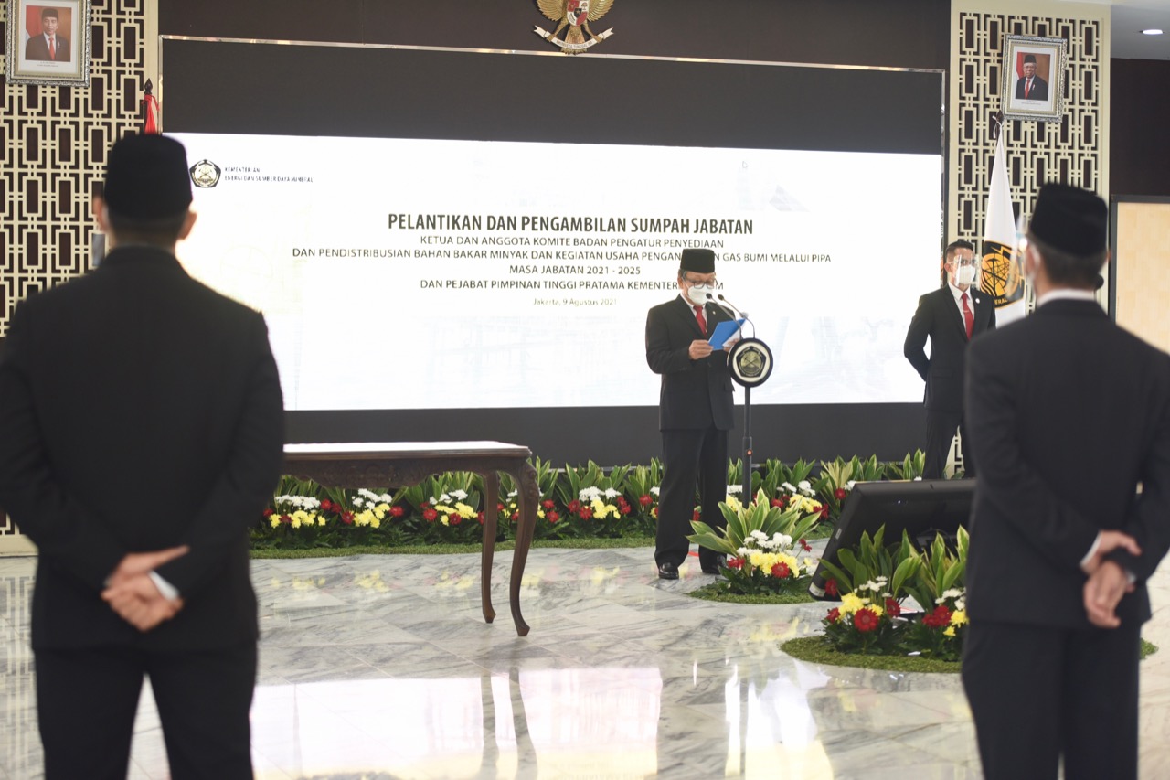 Lantik Ketua dan Komite BPH Migas 2021-2025, Menteri ESDM Pesankan Hal Ini
