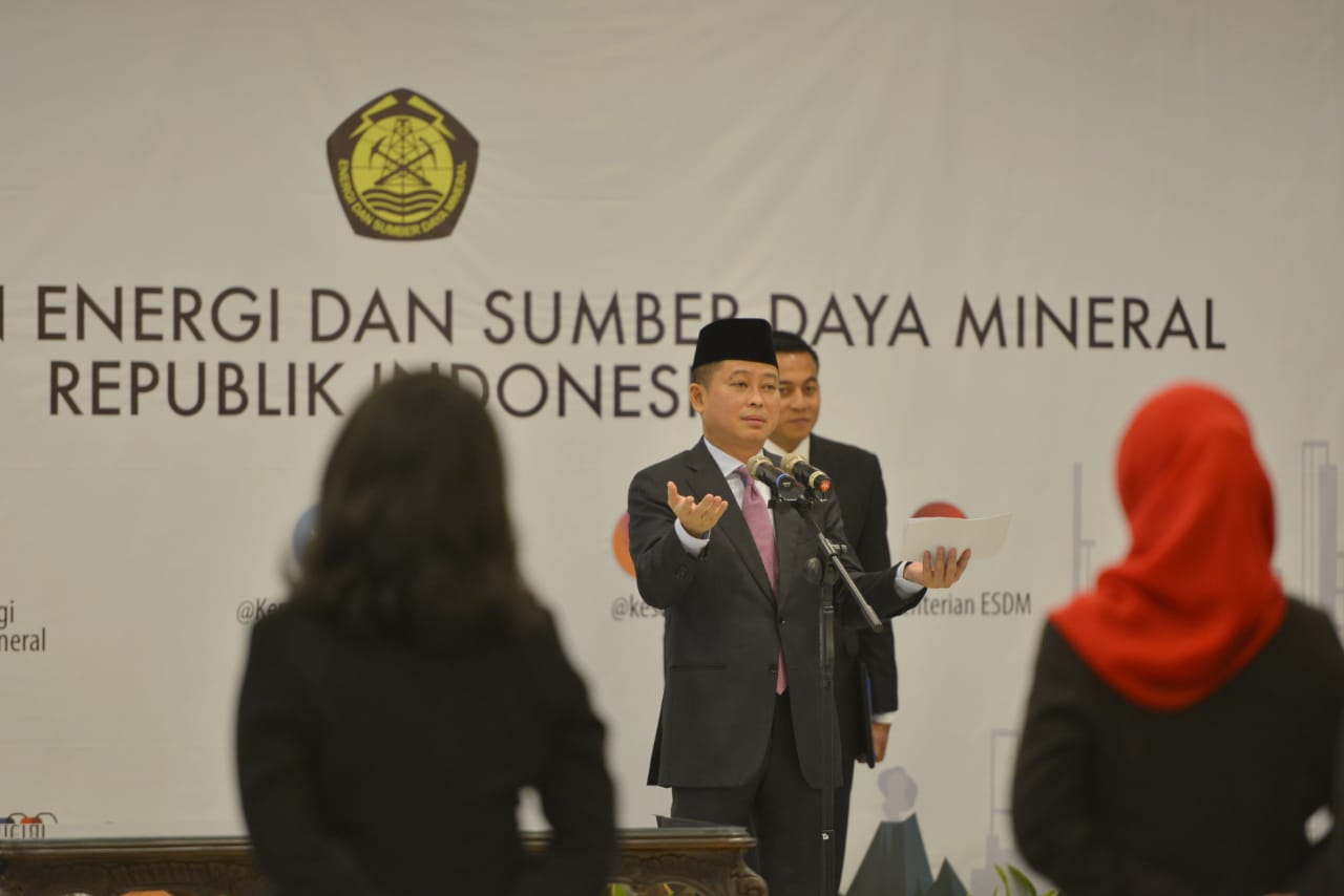 Lantik Pejabat Struktural Kementerian ESDM, Jonan: Kita Tetap Butuh Investasi