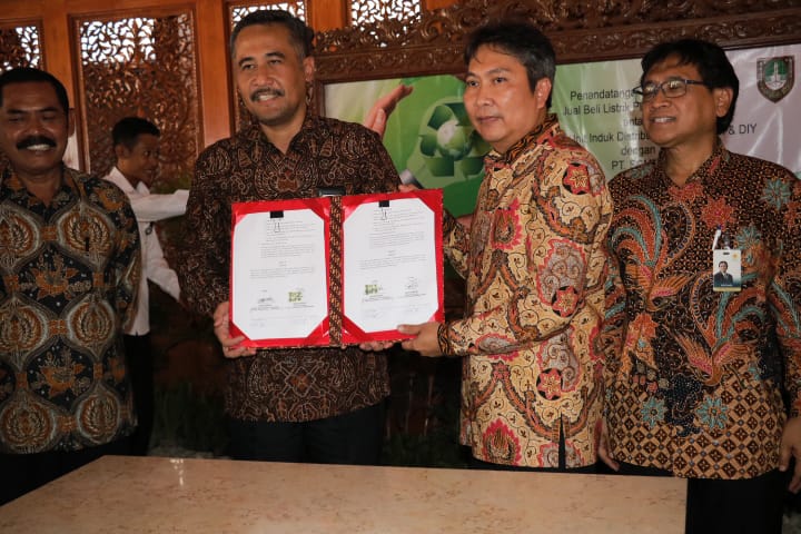 Listrik 10 MW dari Sampah di Solo Beroperasi Tahun 2020