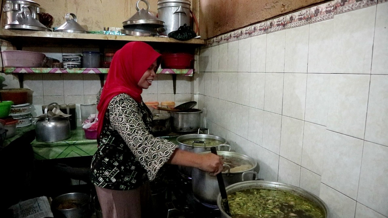 Liswati dan Usaha Pecel Rumahan, Makin Moncer Karena Gas Mengalir Kencang