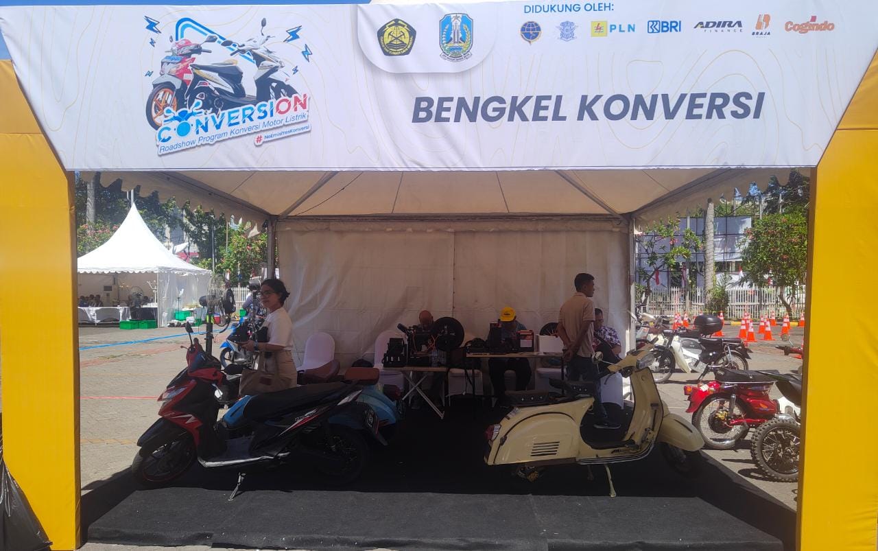 Mau Ikutan Program Konversi Motor Listrik, Warga Surabaya Bisa Cek Lokasi Ini