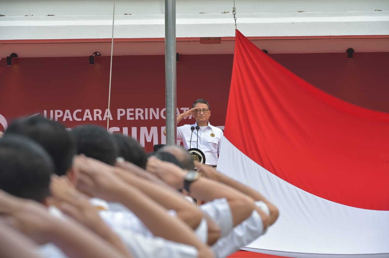 Menteri Arifin Pimpin Upacara Peringatan Hari Sumpah Pemuda