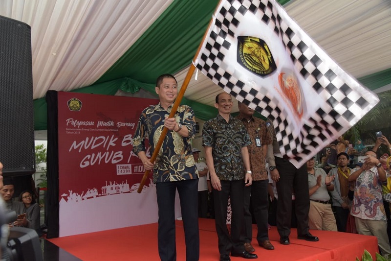 Menteri ESDM Lepas 1.385 Peserta Mudik Bersama Keluarga Besar ESDM