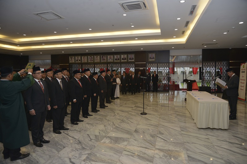 Menteri ESDM Melantik 25 Pejabat di Lingkungan KESDM dan SKK Migas