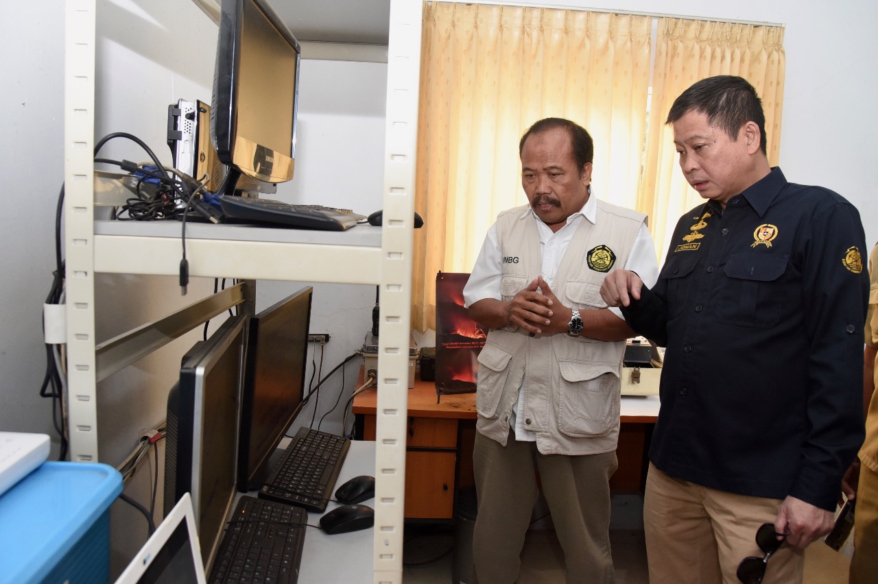 Menteri ESDM Minta Pos Pengamatan Gunungapi Bromo dipindah, Agar Dapat Memantau Langsung Secara Visual 