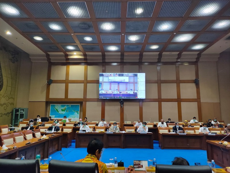 Menteri ESDM Sampaikan Asumsi Makro Tahun Anggaran 2021