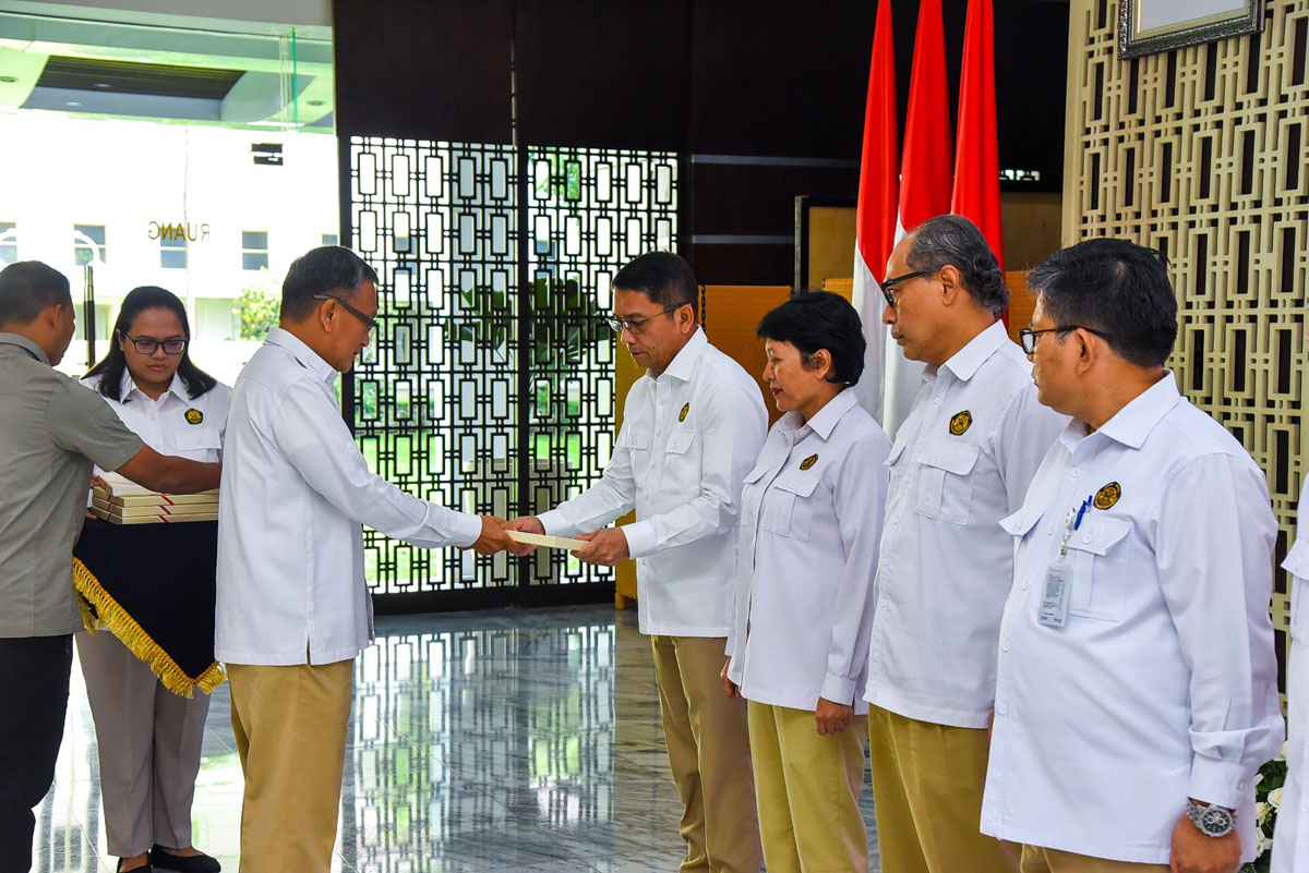 Menteri ESDM Serahkan DIPA Tahun Anggaran 2024