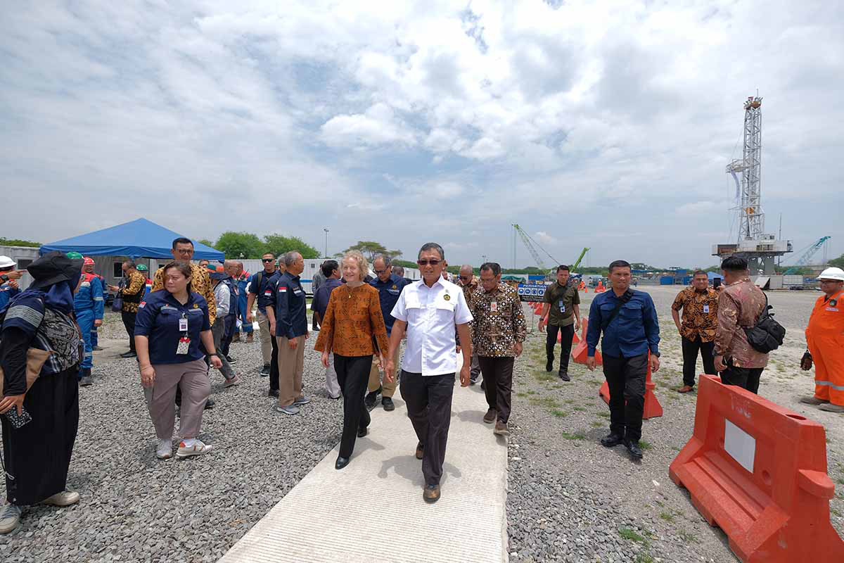 Menteri ESDM Tinjau Tajak Sumur Infill dan Clastic Banyu Urip