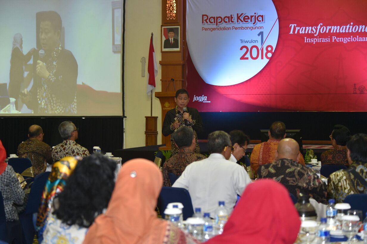 Menteri Jonan dalam Rakor Pembangunan Daerah Bersama Gubernur dan Bupati/Walikota DIY