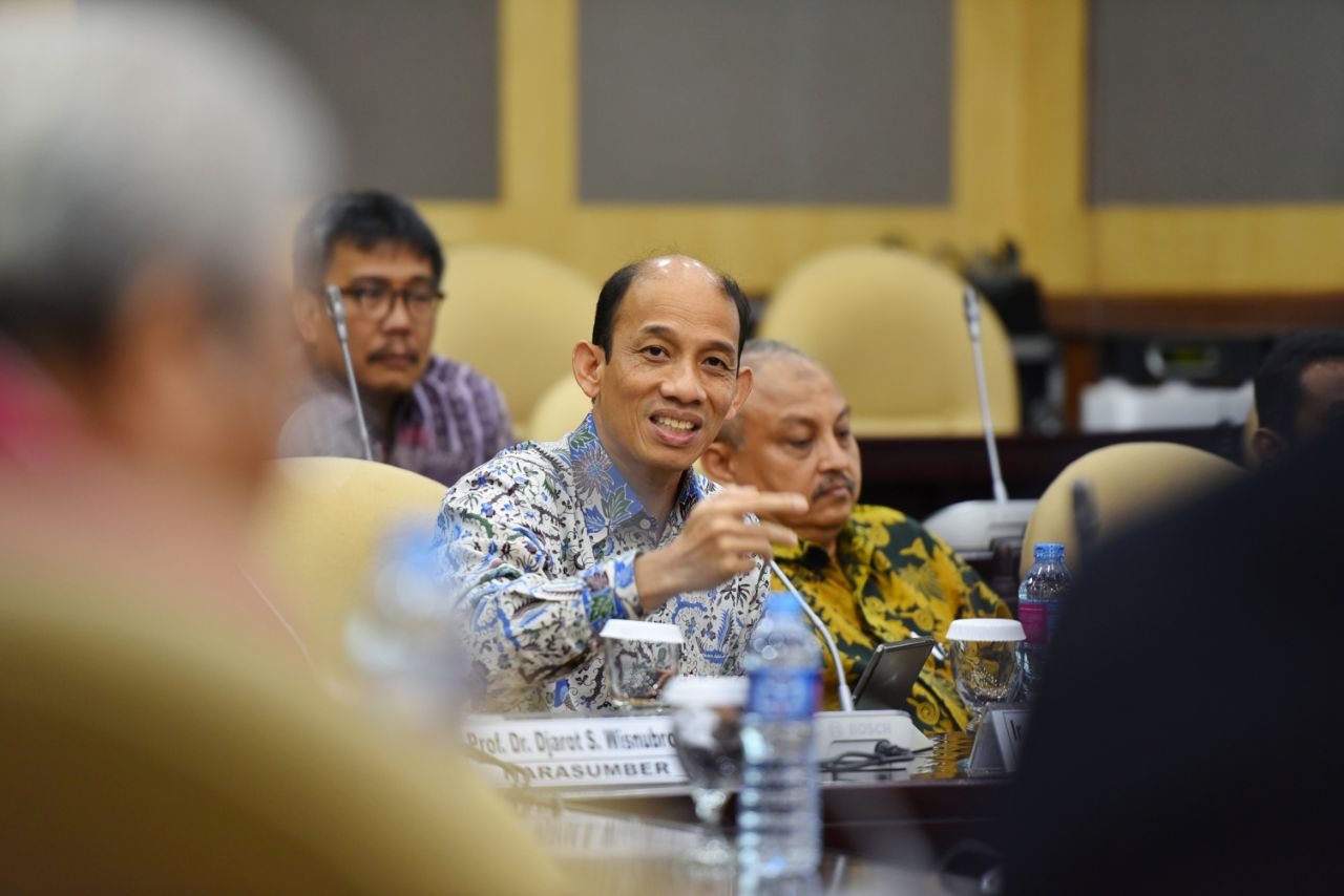 Menyosong Negara Berdaulat dan Mandiri Energi 2045