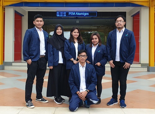 Olah Limbah Masker Jadi Produk Gasoline, Mahasiswa PEM Akamigas Sabet Medali Emas di Moscow