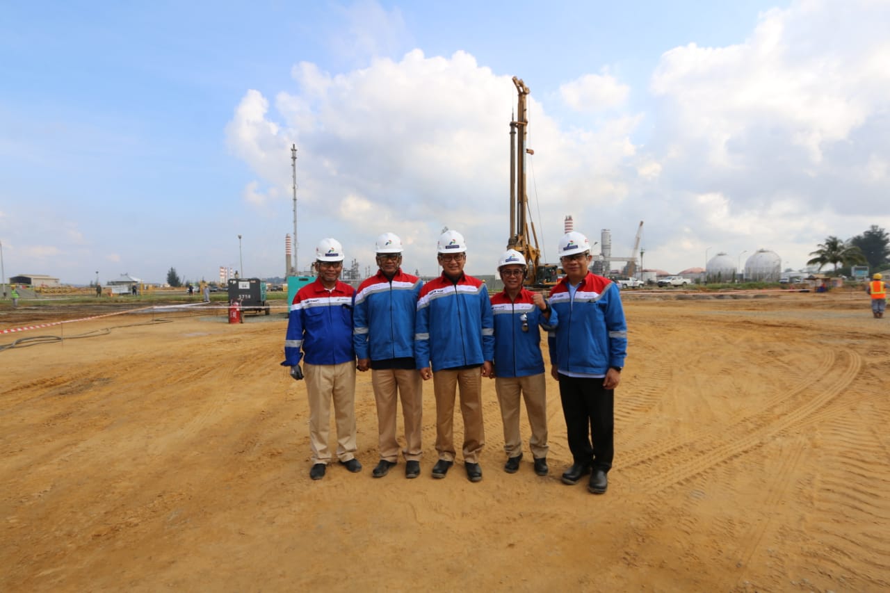 Pastikan Berjalan Sesuai Target, Menteri ESDM Kunjungi Lokasi RDMP Kilang Balikpapan