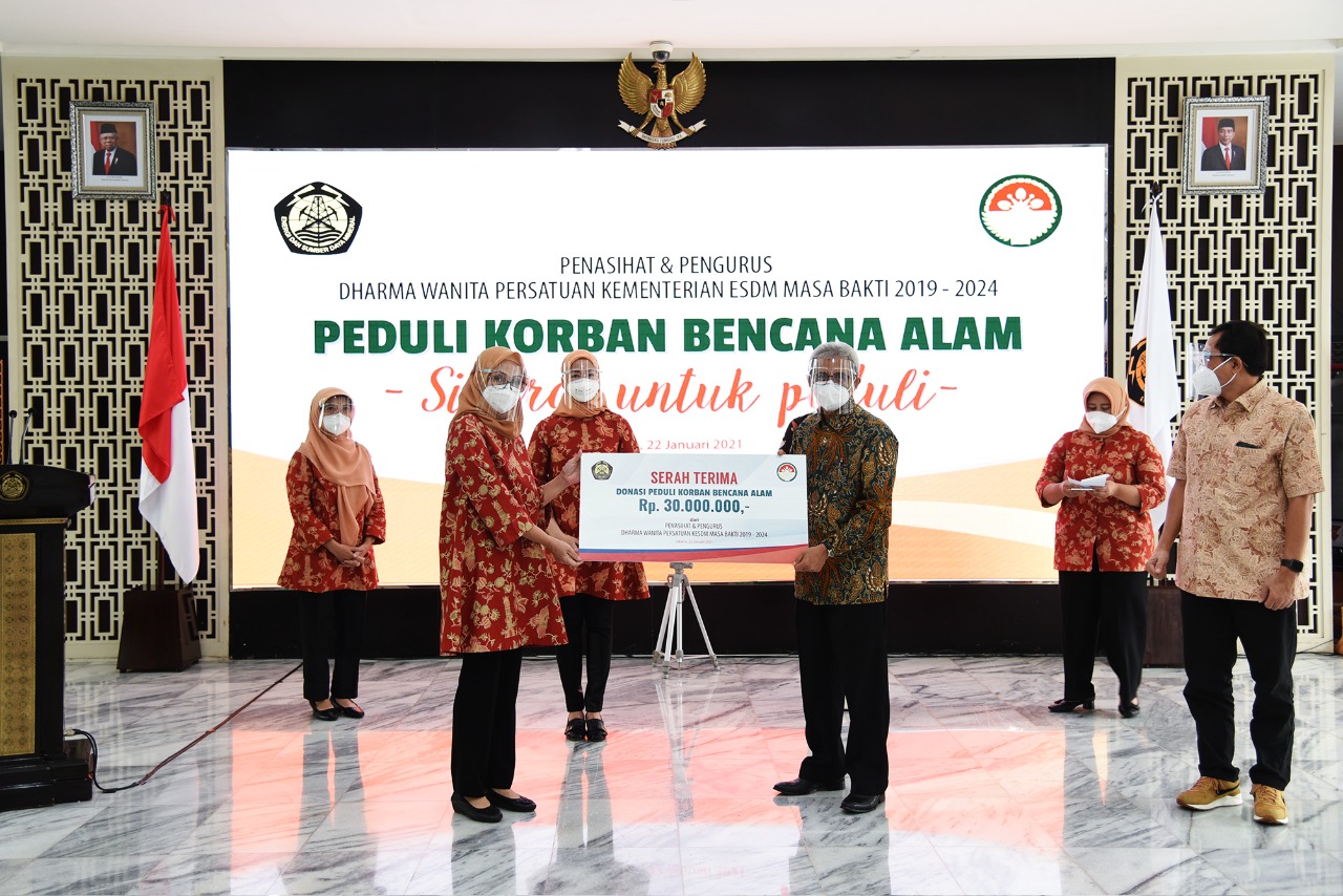 Peduli Bencana Alam, DWP Kementerian ESDM Salurkan Donasi Kemanusiaan