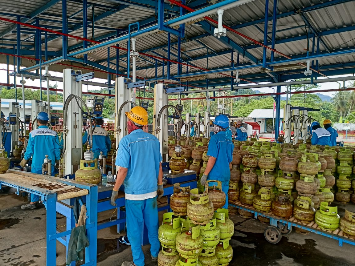 Pemerintah Salurkan 2,4 Juta MT LPG 3 Kg Hingga April 2021 