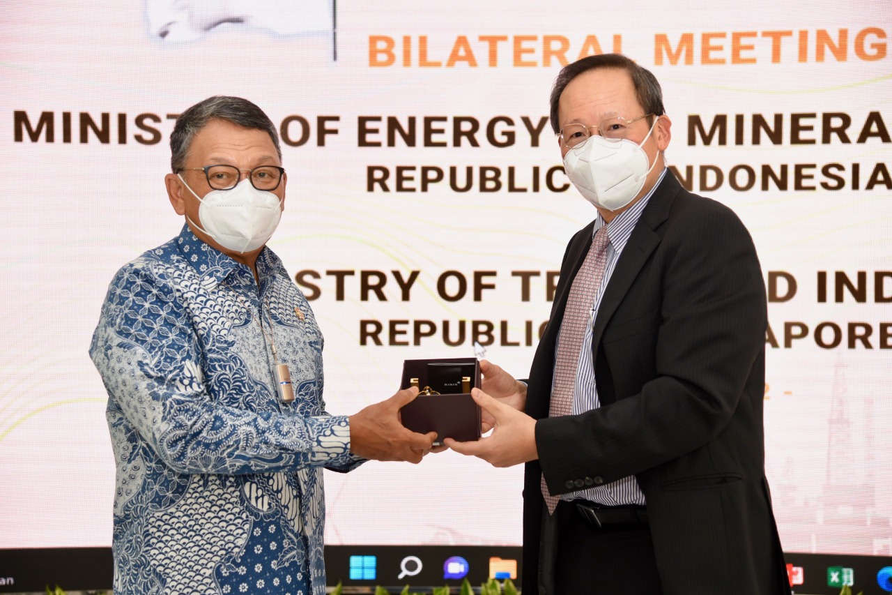 Perkuat Transisi Energi, Indonesia dan Singapura Gelar Pertemuan Bilateral Bidang Energi