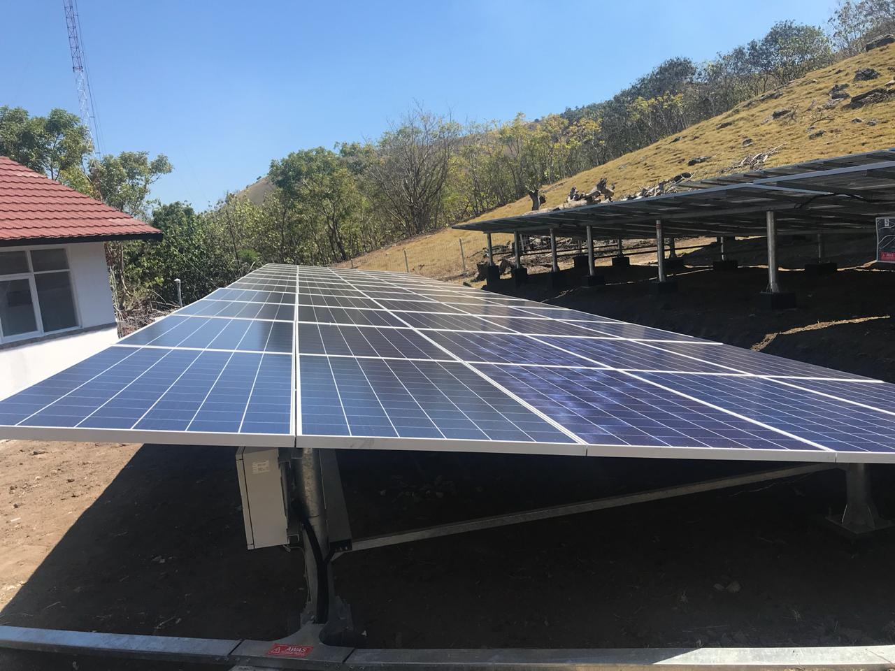 PLTS Hadir di Seraya Maranu, Warga Hemat Lebih dari 200 Ribu