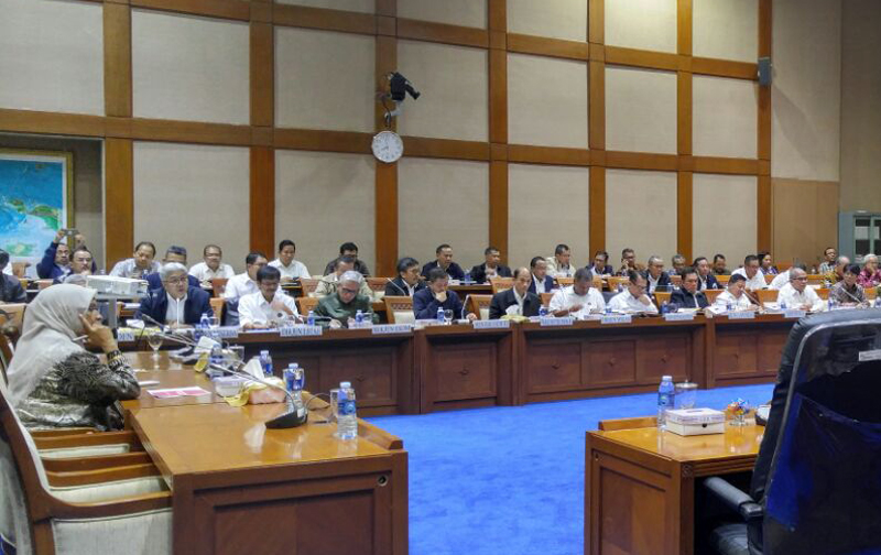 Raker Menteri ESDM dengan Komisi VII DPR: Hilirisasi Harus Terjadi Di Indonesia