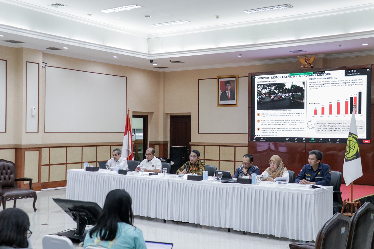 Rencana Pengembangan Pembangkit Nasional Beri Porsi EBT Lebih Besar