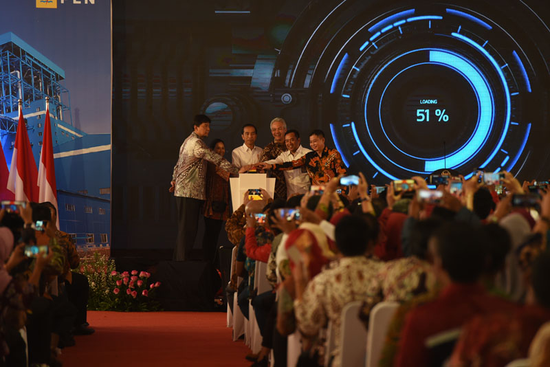 Resmikan PLTU Cilacap Ekspansi 1x 660 MW, Presiden: Akhir Tahun Ini  99,9% Indonesia Terlistriki