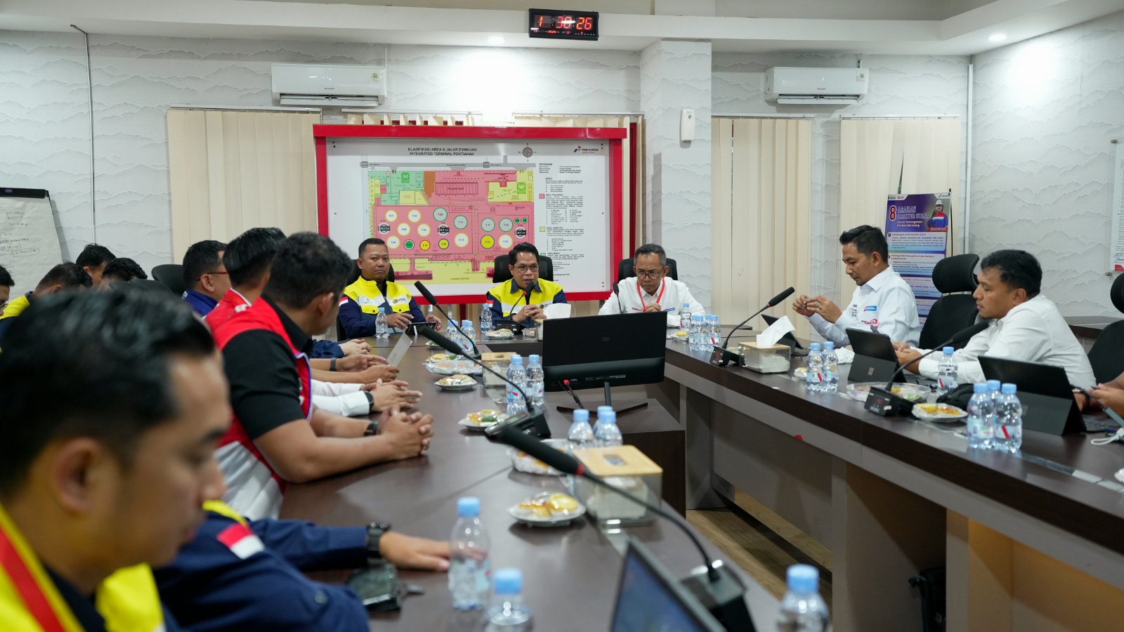 Respons Cepat Atasi Kelangkaan BBM dan LPG, Dirjen Migas Tinjau Integrated Terminal Pontianak