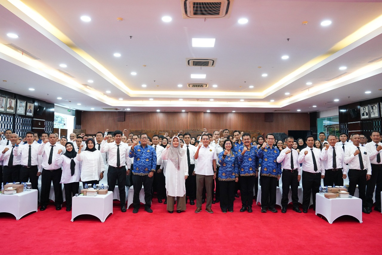 Sambut 65 PPPK Paruh Waktu, Sekjen ESDM Tekankan Tanggung Jawab dan Peningkatan Kompetensi