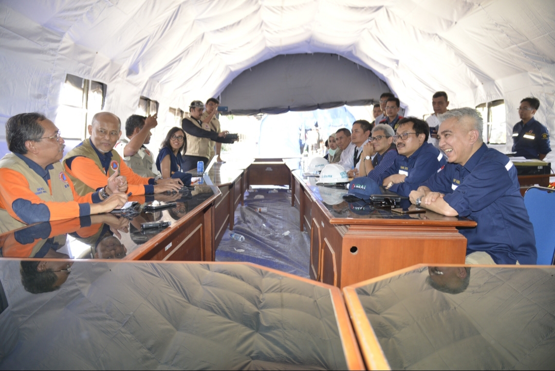 Satgas Siaga Bencana ESDM Serahkan Paket Bantuan Bagi Korban Gempa Lombok