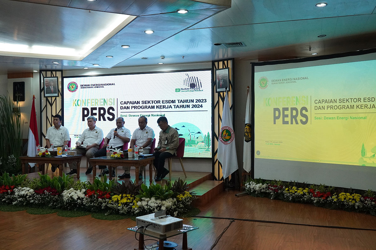 Sekjen DEN: Pembangunan Pembangkit Nuklir Jadi Penyeimbang Bauran Energi