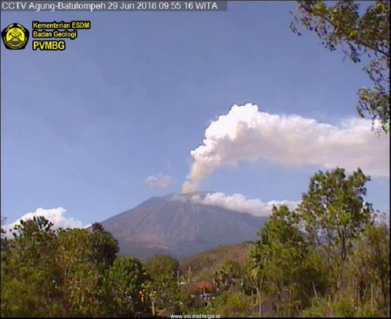 Setelah Meningkat 24 Jam, Frekuensi Letusan G. Agung Sudah Menurun Drastis