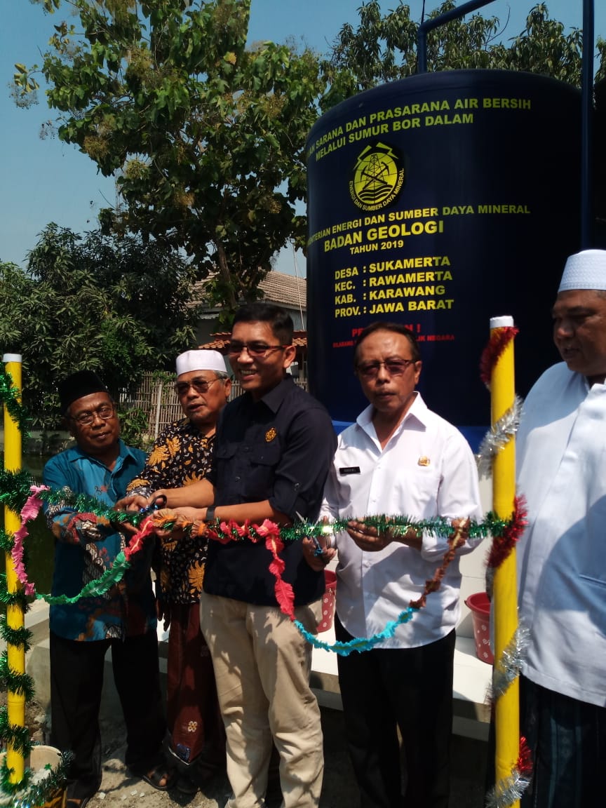 Sumur Bor Hadir, Kini 20 Ribu Warga Karawang Nikmati Air Bersih