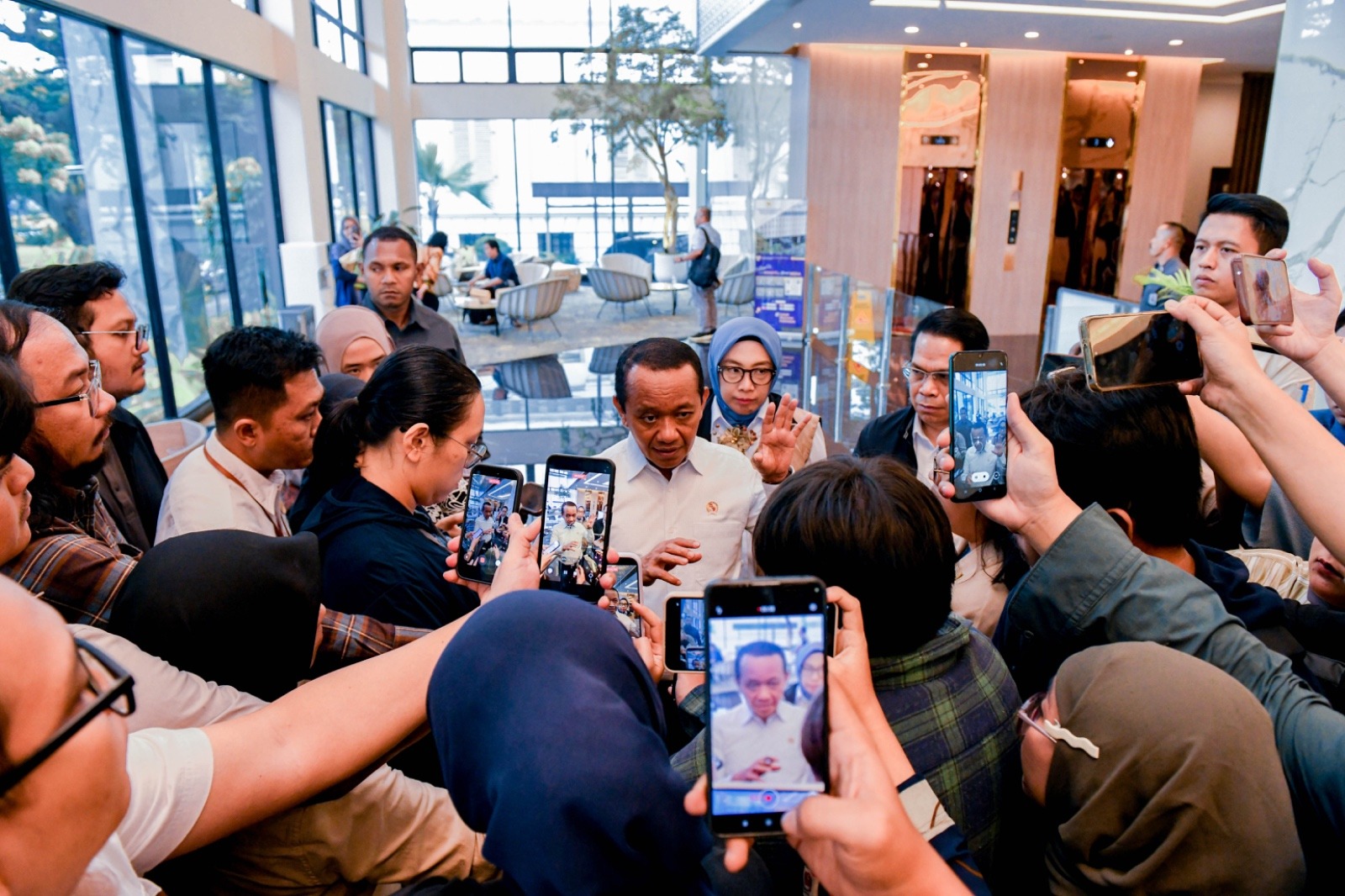 Targetkan Stop Impor Solar, Menteri Bahlil: B50 Dimulai 1 Juli