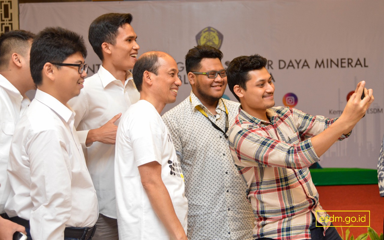 Temu Netizen ke-8: Arcandra di Tengah Netizen Muda