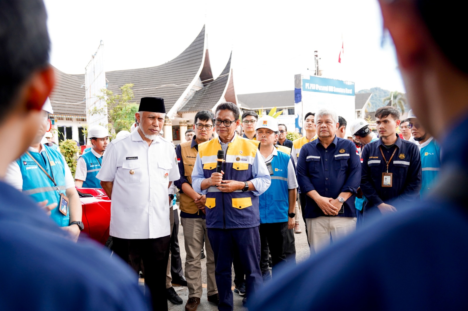 Tiba di Padang, Wamen ESDM Cek Pasokan Energi Sumbar