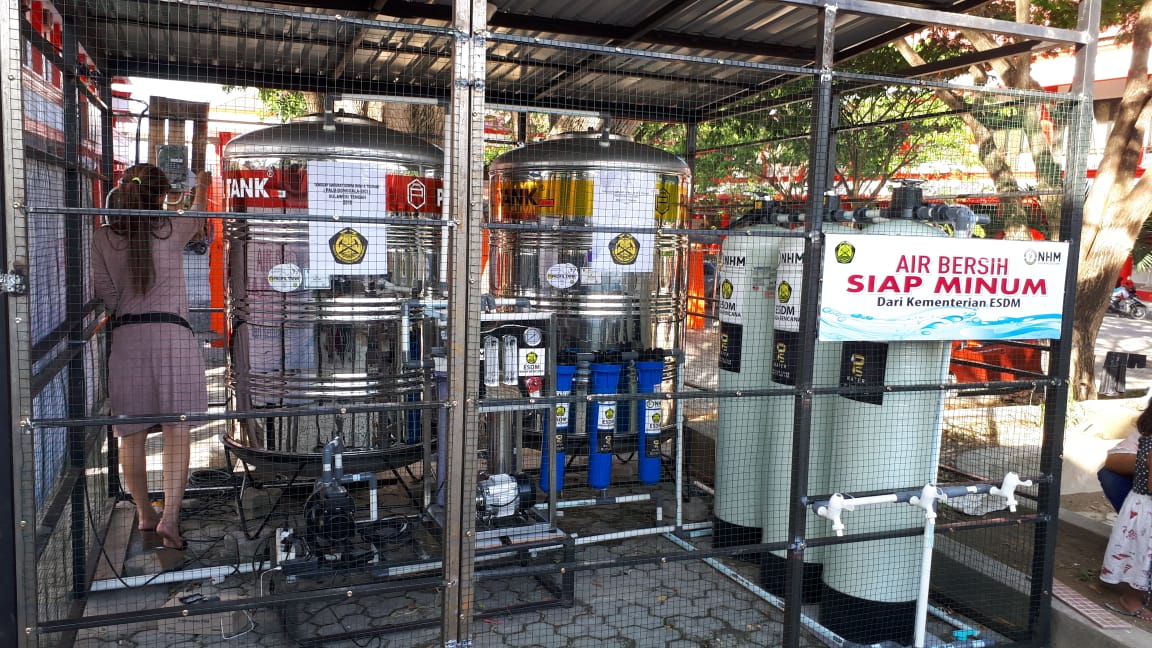 Tim Siaga Bencana Kementerian ESDM Operasikan 2 Unit Water Treatment di Kabupaten Donggala
