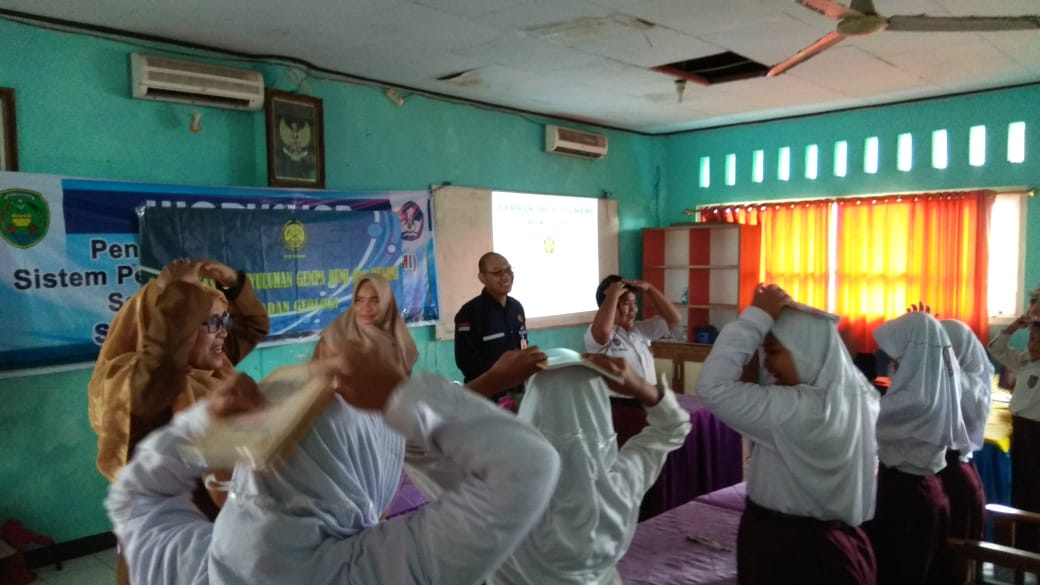 Tingkatkan Pengetahuan Tentang Gempabumi dan Tsunami, Badan Geologi Lakukan Edukasi Kebencanaan Bagi Siswa Bengkulu