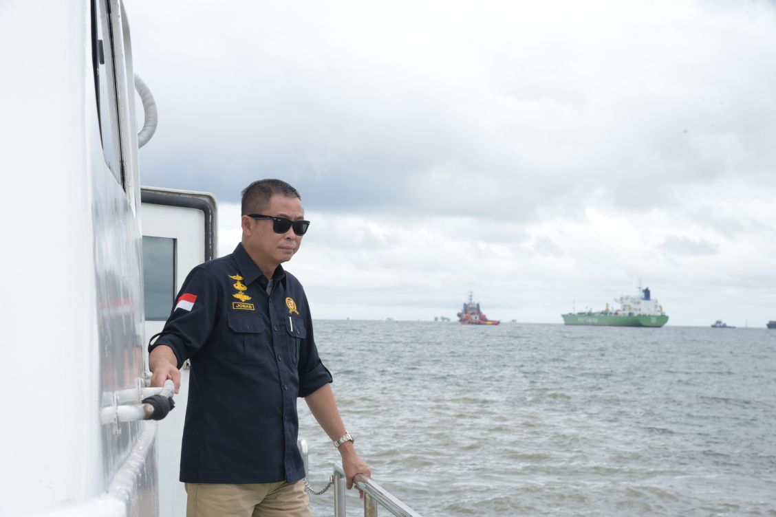 Tinjau Lokasi Pipa Bocor di Balikpapan, MESDM: Tunggu Hasil Investigasi