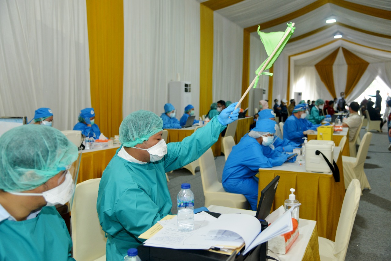 Vaksinasi Covid-19 Bentuk Kekuatan Pertahanan Tubuh Secara Berkelompok