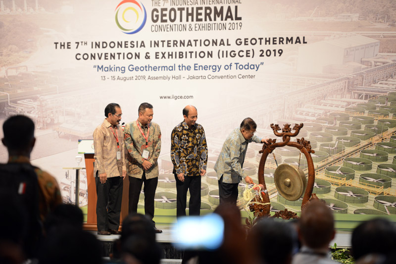 Wakil Presiden Jusuf Kalla Minta Perkembangan Panas Bumi Dipercepat