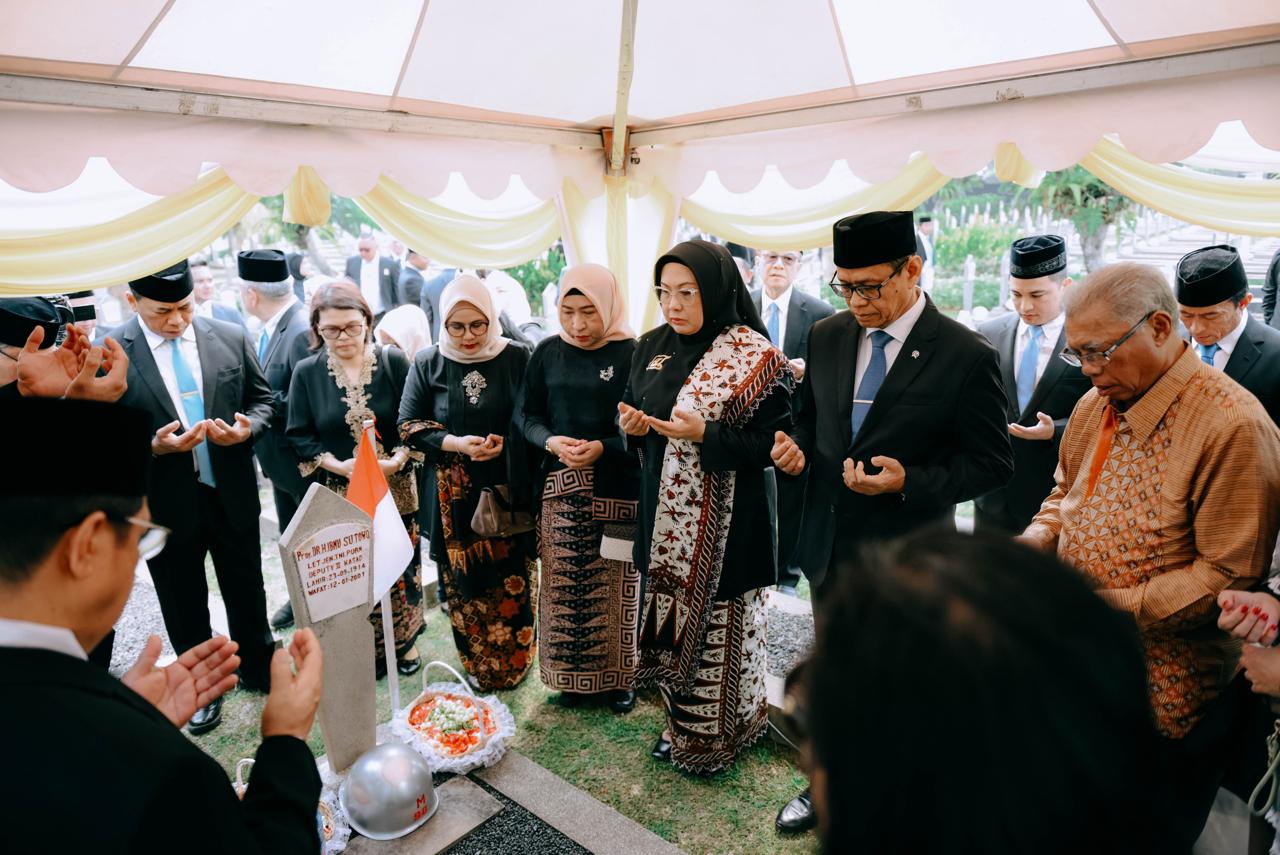 Ziarah HUT ke-81 Pertambangan dan Energi, Wamen ESDM Tekankan Keberlanjutan Warisan Kebijakan Pendahulu