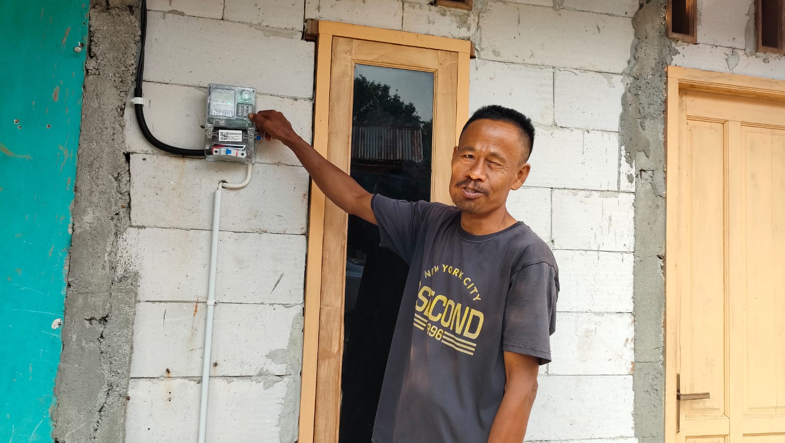 1.027 Warga Purbalingga Dapat Bantuan Pasang Listrik Gratis