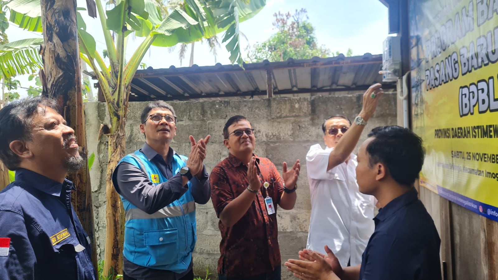 2.000 Bantuan Pasang Baru Listrik Yogyakarta Telah Menyala 100%