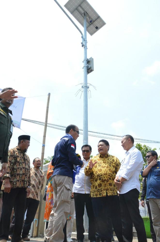 Anggaran Kembali ke Rakyat, Pemerintah Pasang 900 PJU-TS Untuk Malang