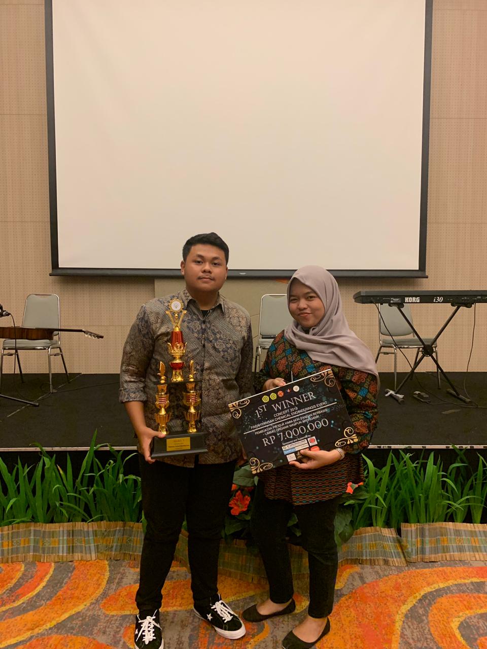 Azizah, “Manfaatkan Fasilitas Lab Kampus untuk Menghasilkan suatu Karya”