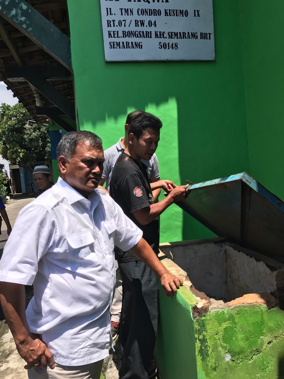 Badan Geologi Memberikan Bantuan Sumur Bor Di Rw.04 Kel.bongasari Kec.semarang Barat, Kota Semarang 