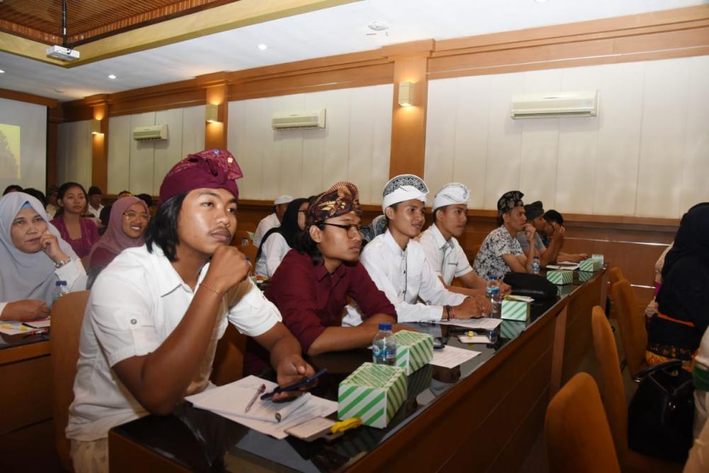 Belajar Biodiesel Bersama Mahasiswa Udayana Bali