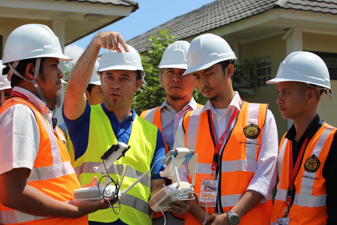 Diklat Pemetaan Kemajuan Tambang Menggunakan Teknologi Drone