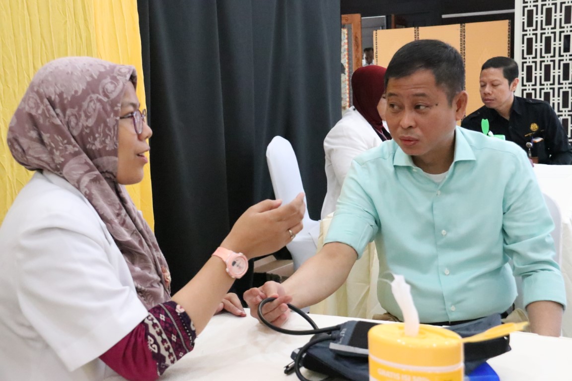 HPE ke 74, Menteri Jonan Ikut Donor Darah