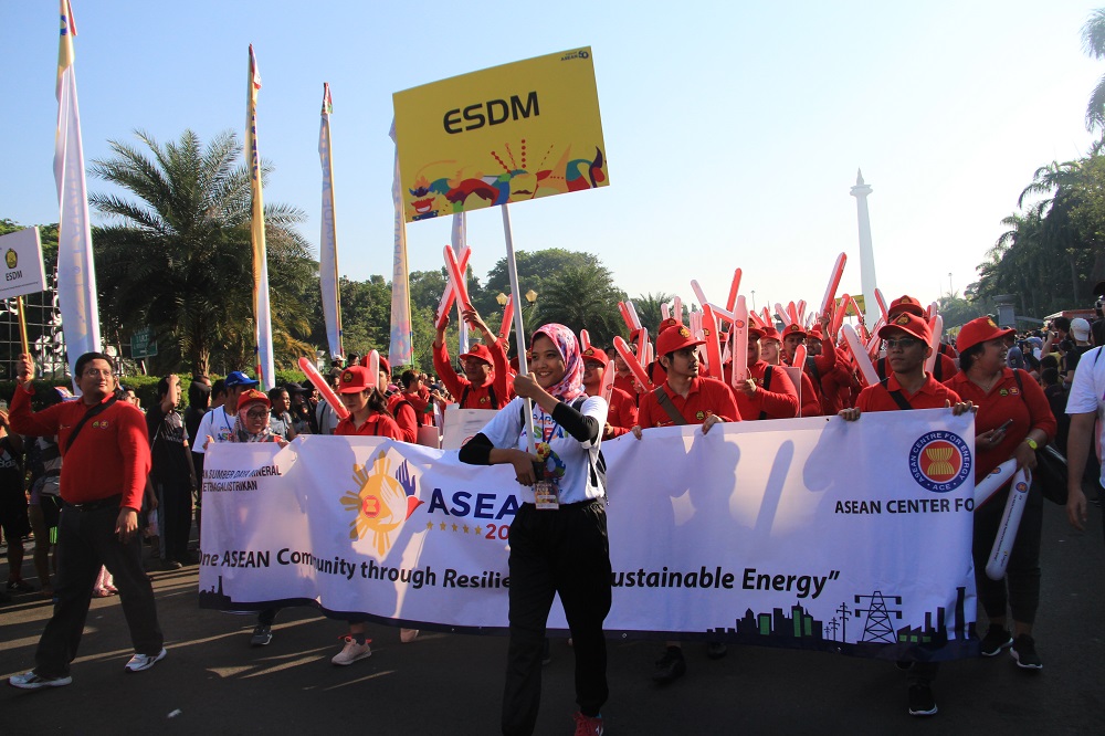Kementerian ESDM Meriahkan Parade ASEAN 50