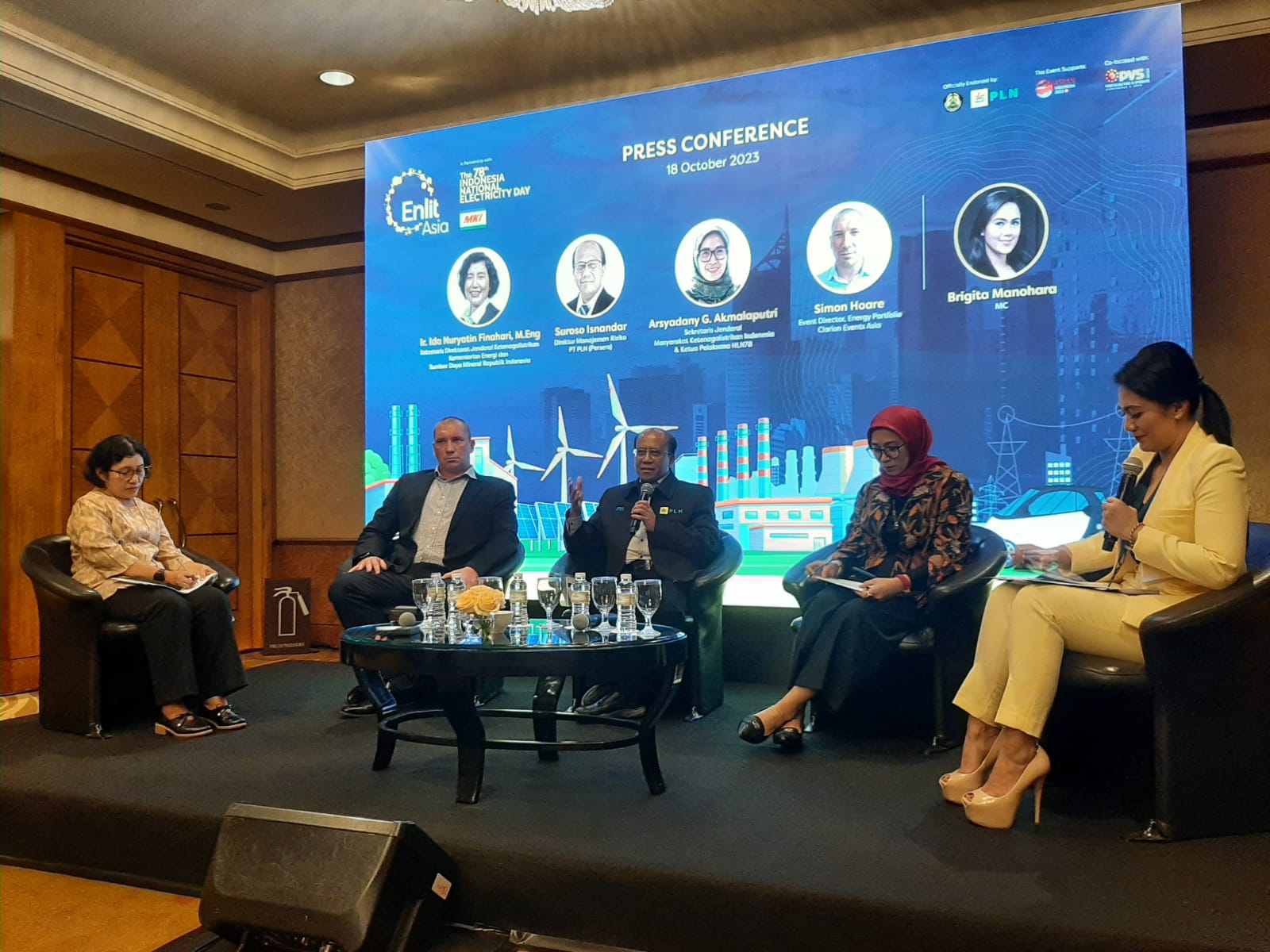 Konferensi Pers INED, Sesditjen Gatrik Tekankan Fokus Penting Pemerintah pada Transisi Energi